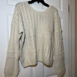 NYC Knits Nordstrom Ivory Cable Knit Crop Sweater Back V Neck Bow Medium NWT